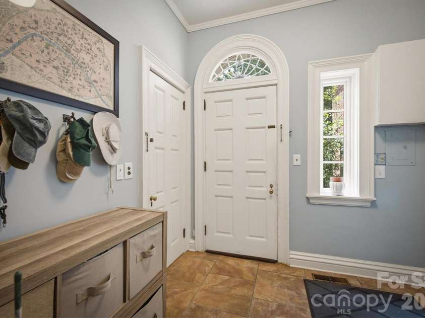 202 Woodside Place, Lenoir, NC 28645.  MLS# CAR4403454, YatesRealty ID 42675. 