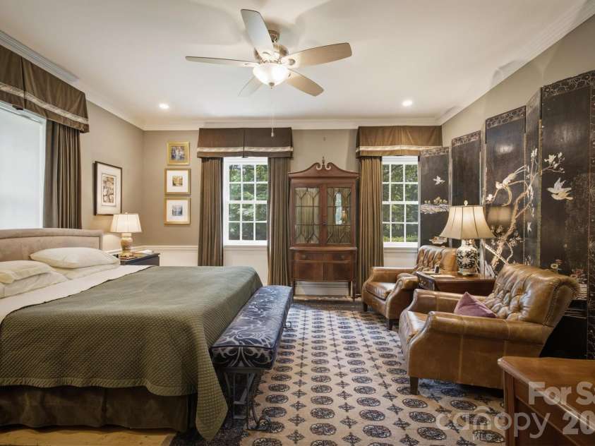 202 Woodside Place, Lenoir, NC 28645.  MLS# CAR4403454, YatesRealty ID 42675. 