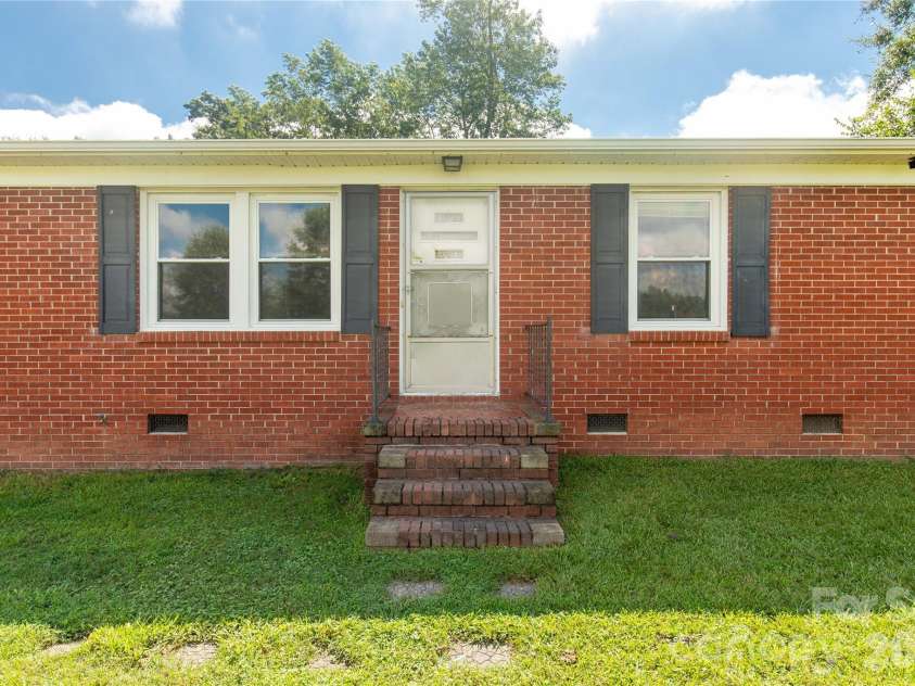 6366 Williamson Road, Rock Hill, SC 29730.  MLS# CAR4411550, YatesRealty ID 42676. 