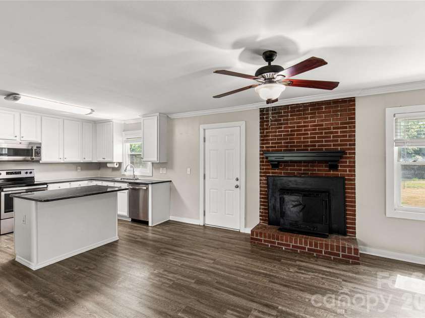 6366 Williamson Road, Rock Hill, SC 29730.  MLS# CAR4411550, YatesRealty ID 42676. 
