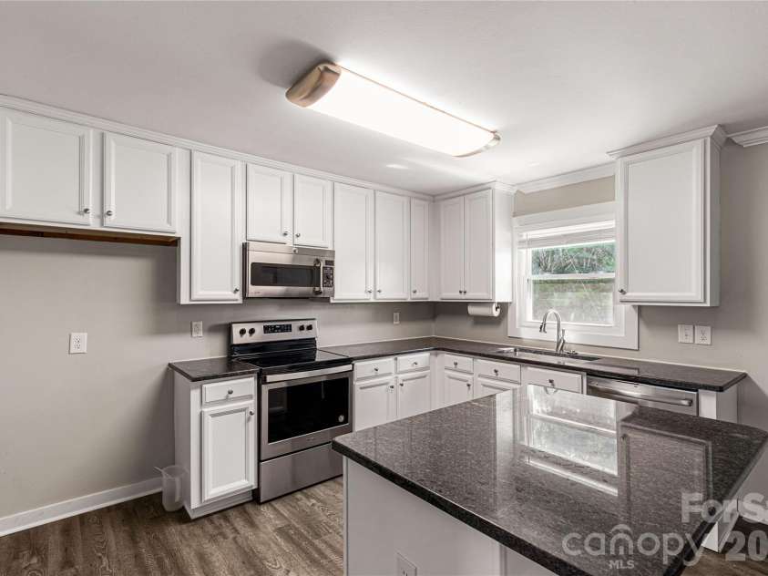 6366 Williamson Road, Rock Hill, SC 29730.  MLS# CAR4411550, YatesRealty ID 42676. 