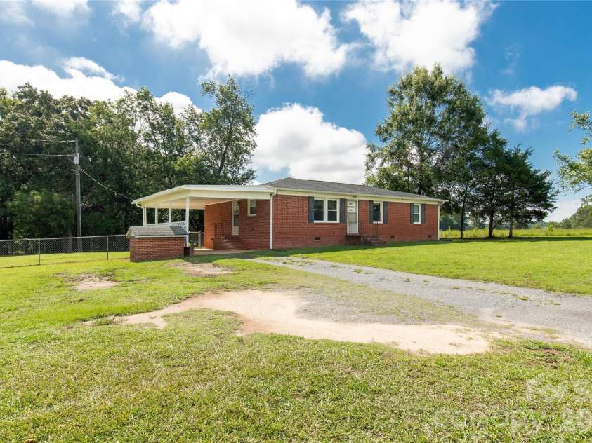 6366 Williamson Road, Rock Hill, SC 29730.  MLS# CAR4411550, YatesRealty ID 42676. 