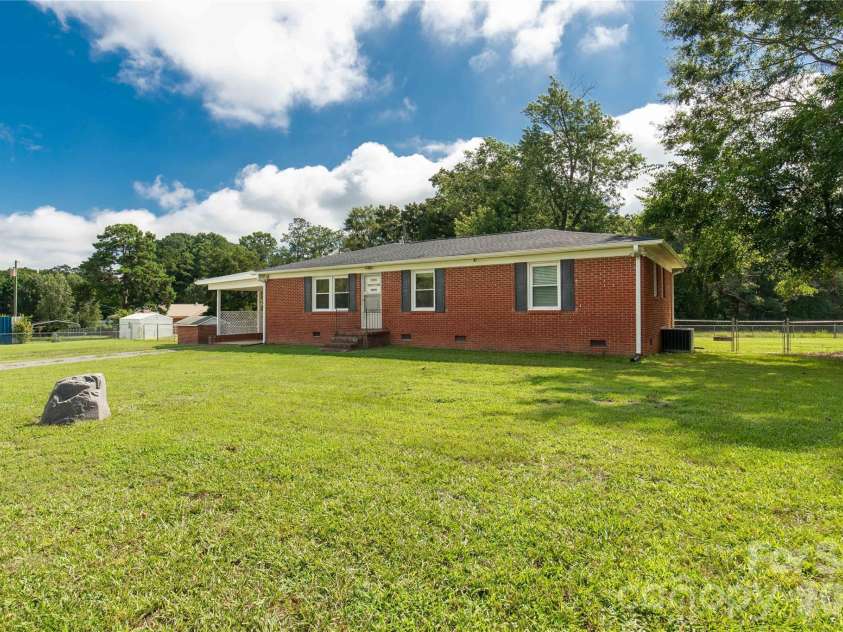 6366 Williamson Road, Rock Hill, SC 29730.  MLS# CAR4411550, YatesRealty ID 42676. 
