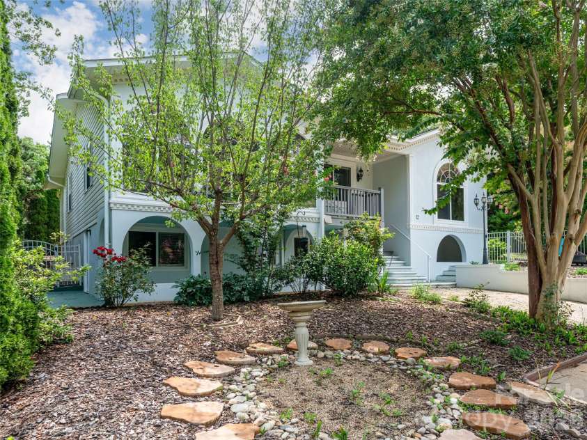 12 Peeler Drive, Asheville, NC 28803.  MLS# CAR4411996, YatesRealty ID 42677. 