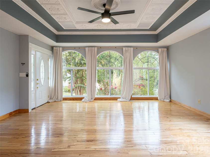 12 Peeler Drive, Asheville, NC 28803.  MLS# CAR4411996, YatesRealty ID 42677. 