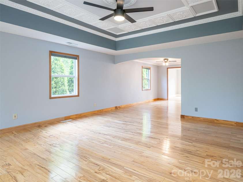 12 Peeler Drive, Asheville, NC 28803.  MLS# CAR4411996, YatesRealty ID 42677. 