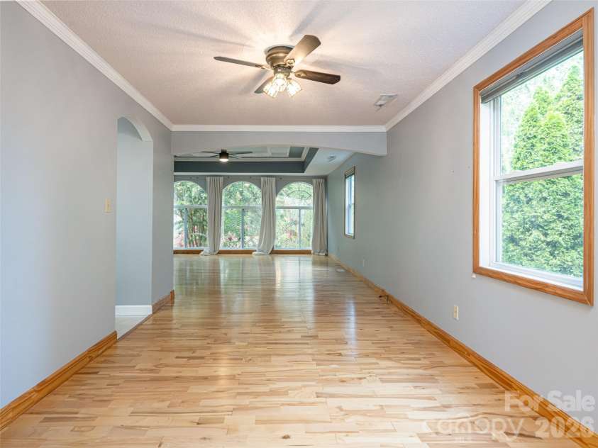 12 Peeler Drive, Asheville, NC 28803.  MLS# CAR4411996, YatesRealty ID 42677. 