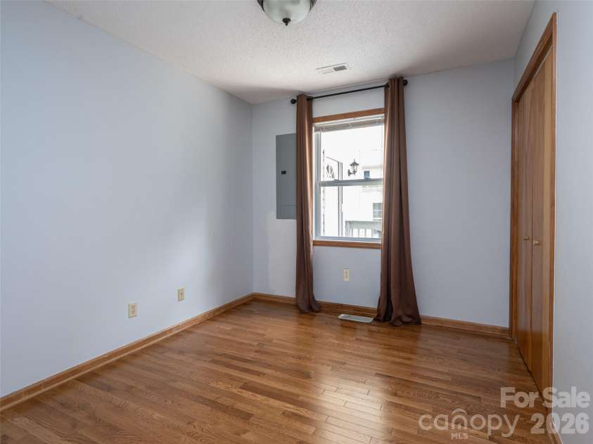12 Peeler Drive, Asheville, NC 28803.  MLS# CAR4411996, YatesRealty ID 42677. 