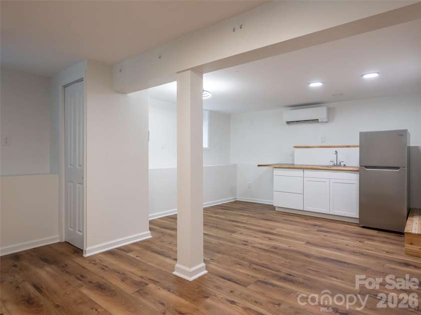 12 Peeler Drive, Asheville, NC 28803.  MLS# CAR4411996, YatesRealty ID 42677. 