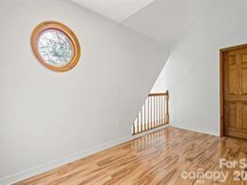 249 Starlin Mountain Road, Bakersville, NC 28705.  MLS# CAR4345394, YatesRealty ID 4268. 