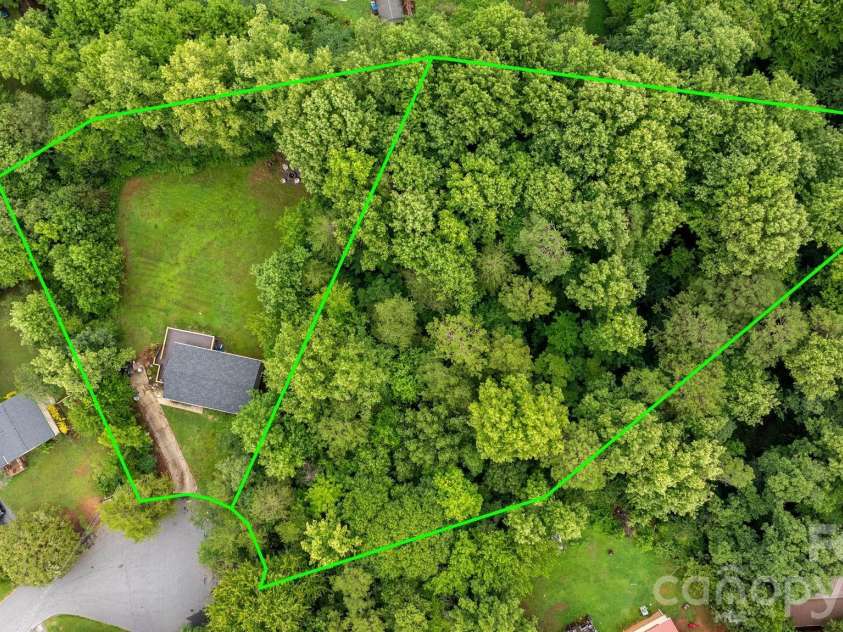 1172 Sunset Court, Conover, NC 28613.  MLS# CAR4405962, YatesRealty ID 42680. 