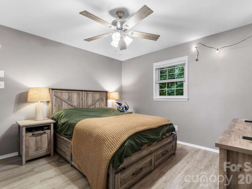 1172 Sunset Court, Conover, NC 28613.  MLS# CAR4405962, YatesRealty ID 42680. 