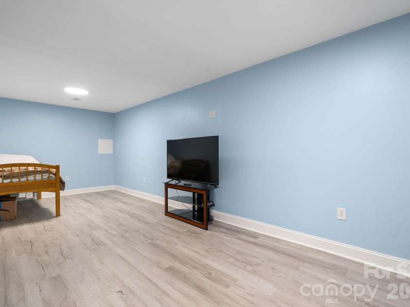 1172 Sunset Court, Conover, NC 28613.  MLS# CAR4405962, YatesRealty ID 42680. 
