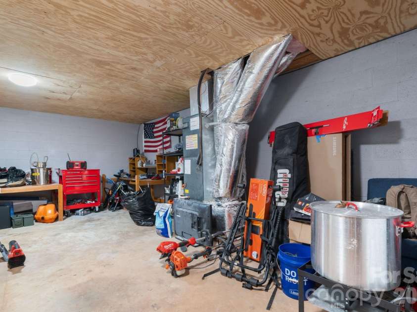1172 Sunset Court, Conover, NC 28613.  MLS# CAR4405962, YatesRealty ID 42680. 