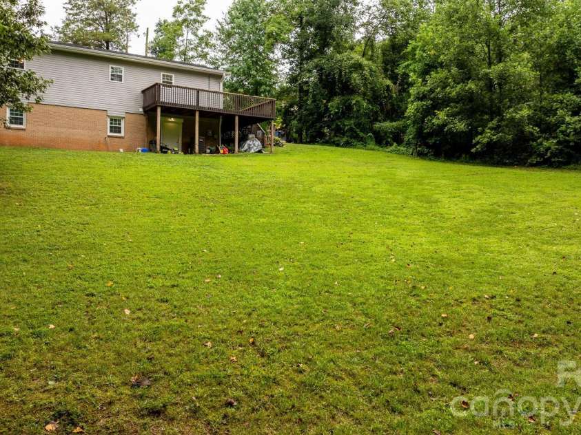 1172 Sunset Court, Conover, NC 28613.  MLS# CAR4405962, YatesRealty ID 42680. 