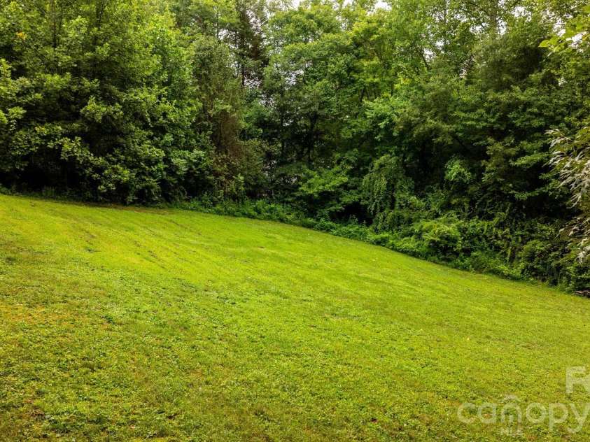 1172 Sunset Court, Conover, NC 28613.  MLS# CAR4405962, YatesRealty ID 42680. 