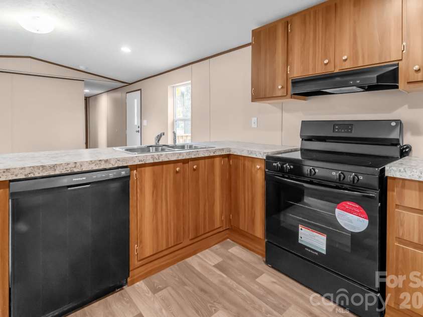 7627 Kershaw Camden Highway, Kershaw, SC 29067.  MLS# CAR4406680, YatesRealty ID 42681. 