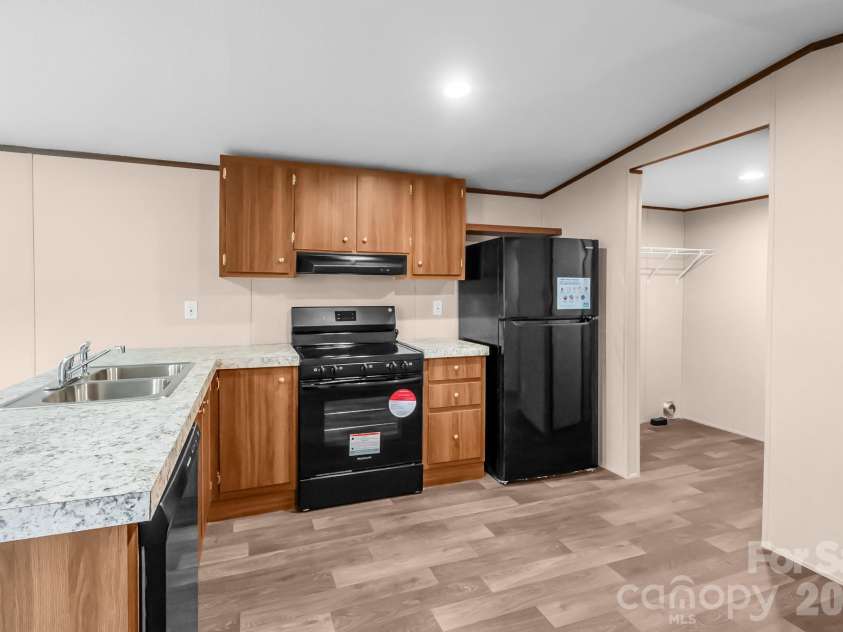 7627 Kershaw Camden Highway, Kershaw, SC 29067.  MLS# CAR4406680, YatesRealty ID 42681. 