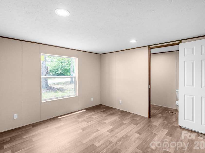 7627 Kershaw Camden Highway, Kershaw, SC 29067.  MLS# CAR4406680, YatesRealty ID 42681. 