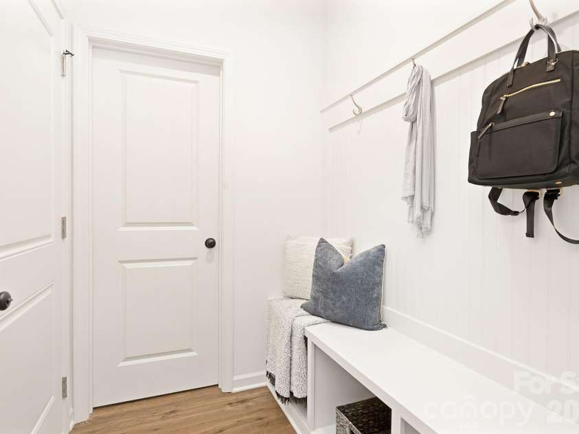 2920 Capitol Drive, Charlotte, NC 28208.  MLS# CAR4383339, YatesRealty ID 42683. Representation