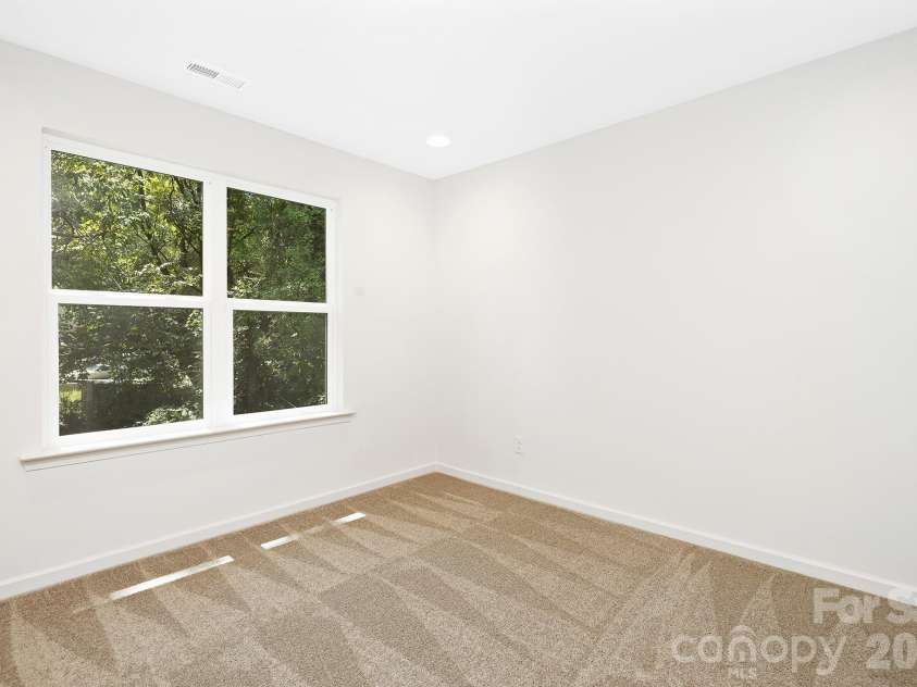 2920 Capitol Drive, Charlotte, NC 28208.  MLS# CAR4383339, YatesRealty ID 42683. Representation