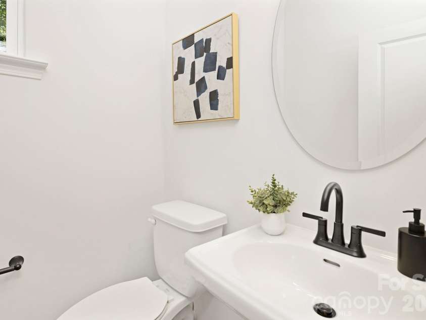 2920 Capitol Drive, Charlotte, NC 28208.  MLS# CAR4383339, YatesRealty ID 42683. Representation