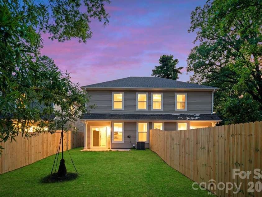 2920 Capitol Drive, Charlotte, NC 28208.  MLS# CAR4383339, YatesRealty ID 42683. Representation