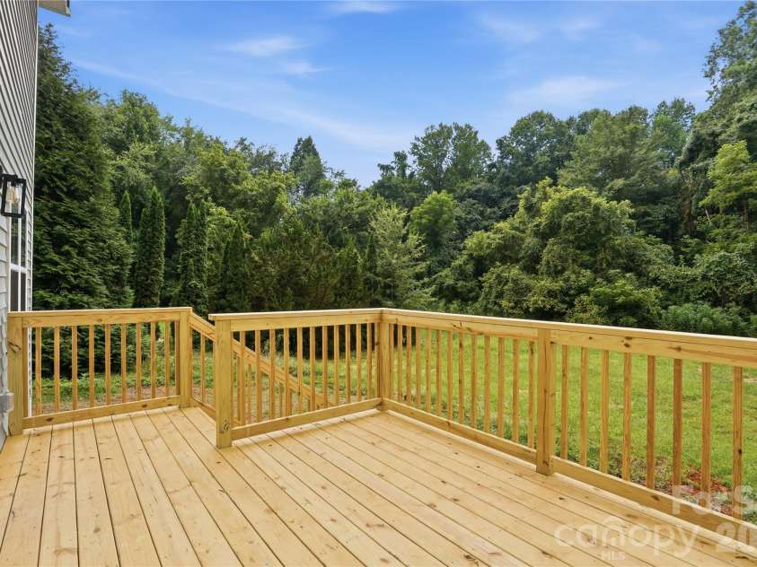 604 Sharon Drive, Statesville, NC 28625.  MLS# CAR4406361, YatesRealty ID 42684. Oversized Back Deck