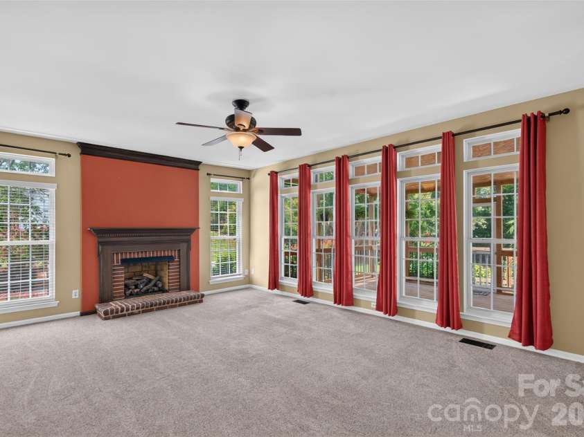 204 Whitegrove Drive, Fort Mill, SC 29715.  MLS# CAR4396185, YatesRealty ID 42686. 