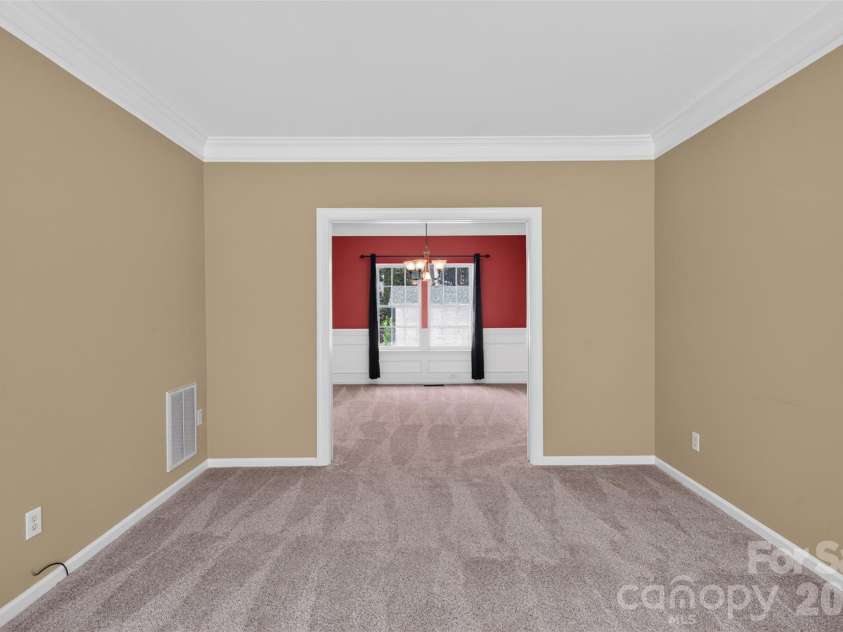204 Whitegrove Drive, Fort Mill, SC 29715.  MLS# CAR4396185, YatesRealty ID 42686. 