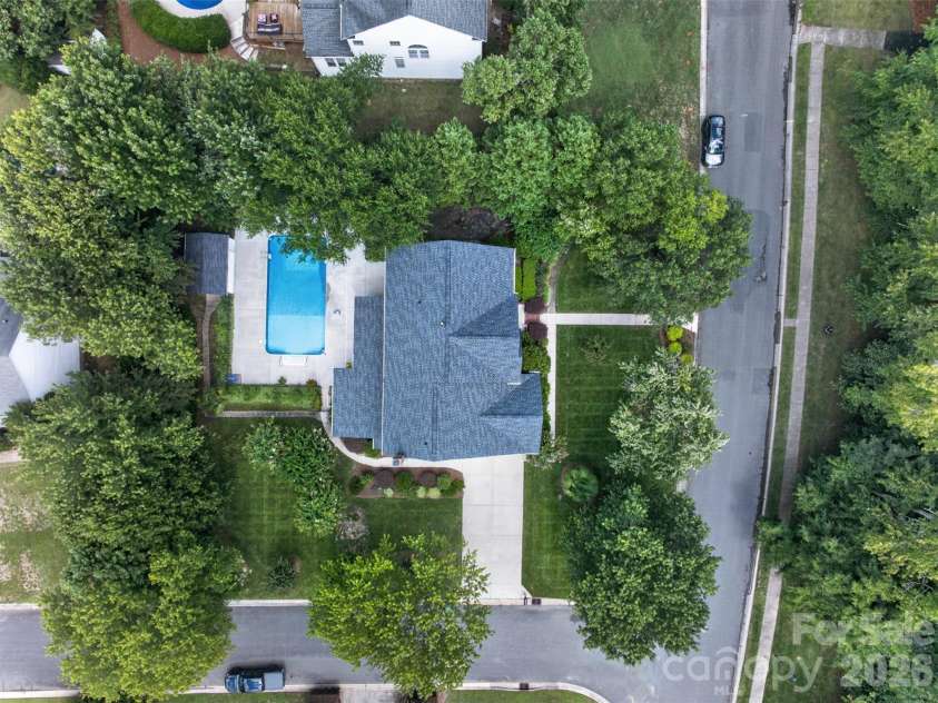 204 Whitegrove Drive, Fort Mill, SC 29715.  MLS# CAR4396185, YatesRealty ID 42686. 