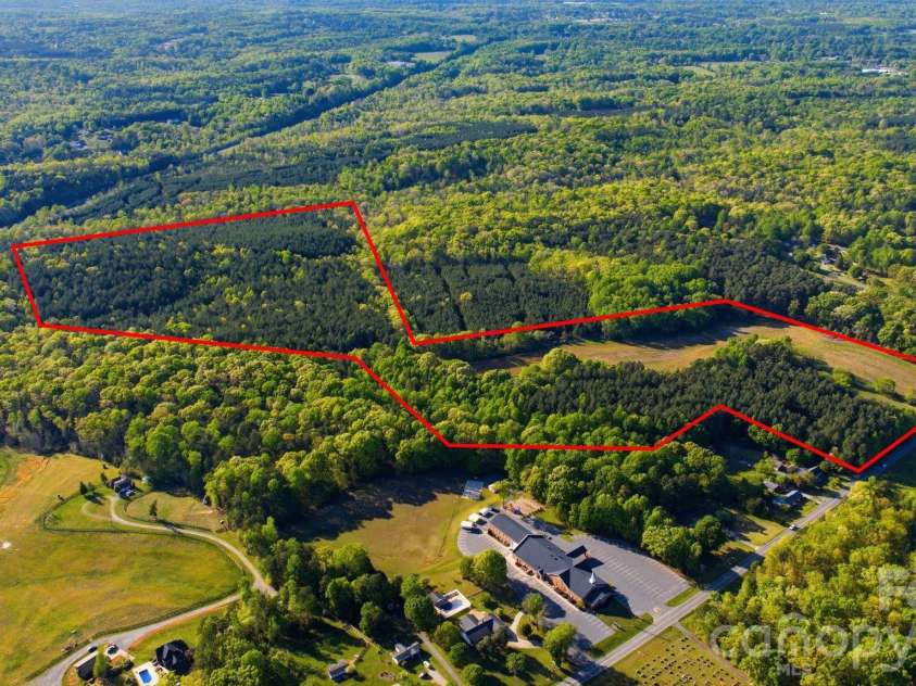 1862 Salem Church Road, Lincolnton, NC 28092.  MLS# CAR4412898, YatesRealty ID 42689. 