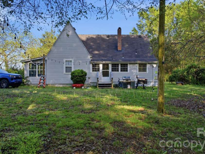 1862 Salem Church Road, Lincolnton, NC 28092.  MLS# CAR4412898, YatesRealty ID 42689. 
