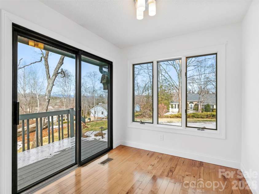 2731 Miller Lane, Hendersonville, NC 28791.  MLS# CAR4344477, YatesRealty ID 4269. 