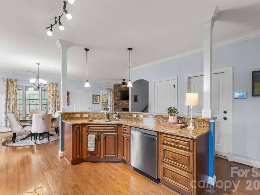 49 Jeff Drive, Asheville, NC 28806.  MLS# CAR4350628, YatesRealty ID 4269. 