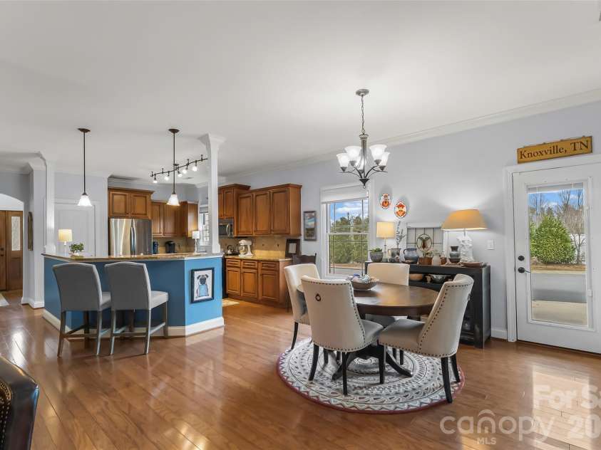 49 Jeff Drive, Asheville, NC 28806.  MLS# CAR4350628, YatesRealty ID 4269. 