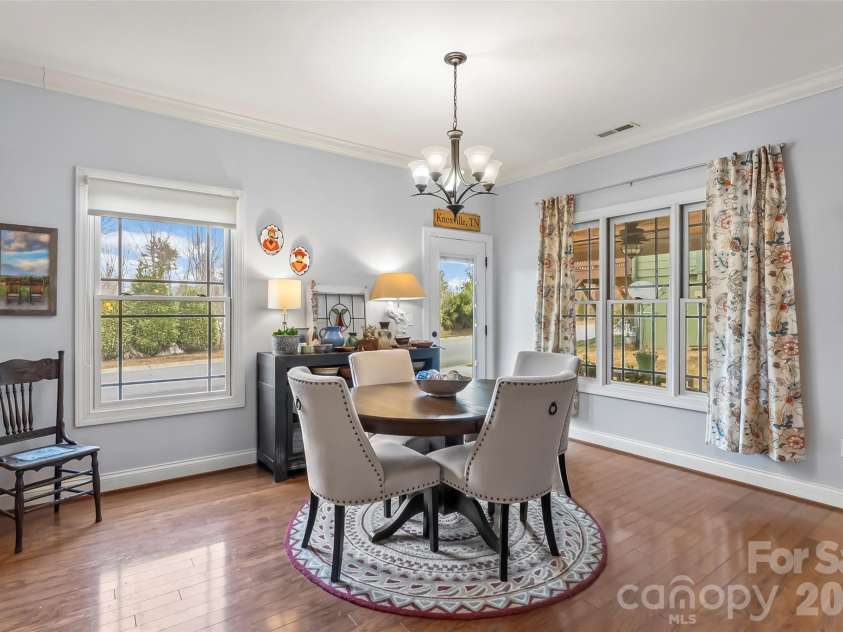 49 Jeff Drive, Asheville, NC 28806.  MLS# CAR4350628, YatesRealty ID 4269. 