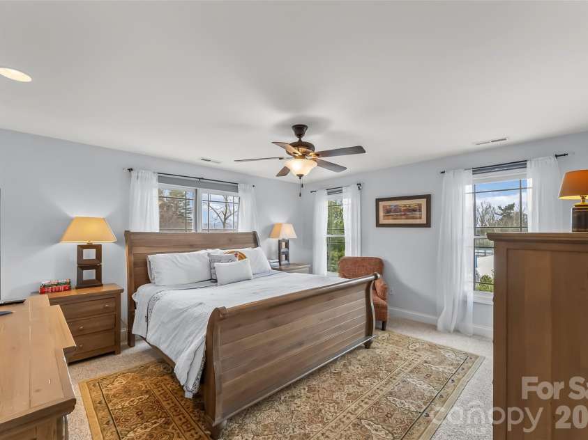 49 Jeff Drive, Asheville, NC 28806.  MLS# CAR4350628, YatesRealty ID 4269. 