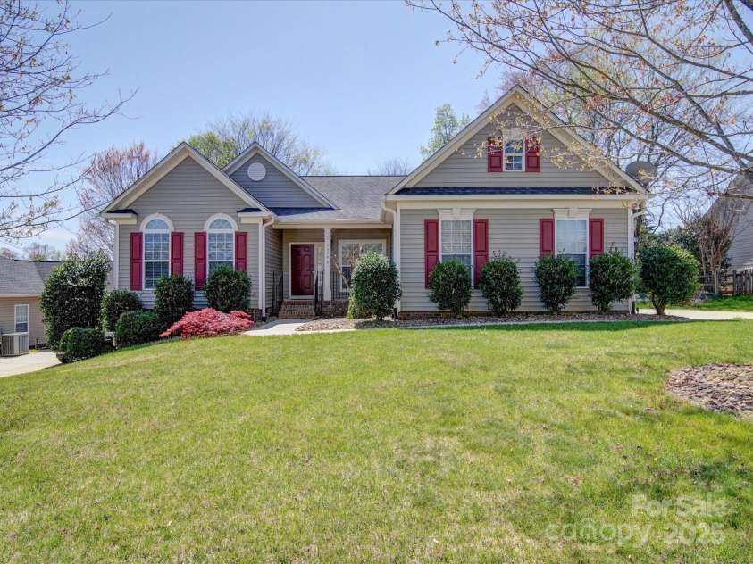 7524 Common Oak Drive, Stanley, NC 28164.  MLS# CAR4241568, YatesRealty ID 4269. 