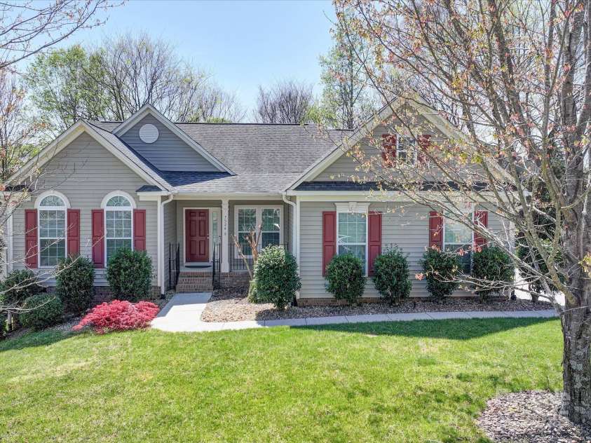 7524 Common Oak Drive, Stanley, NC 28164.  MLS# CAR4241568, YatesRealty ID 4269. 
