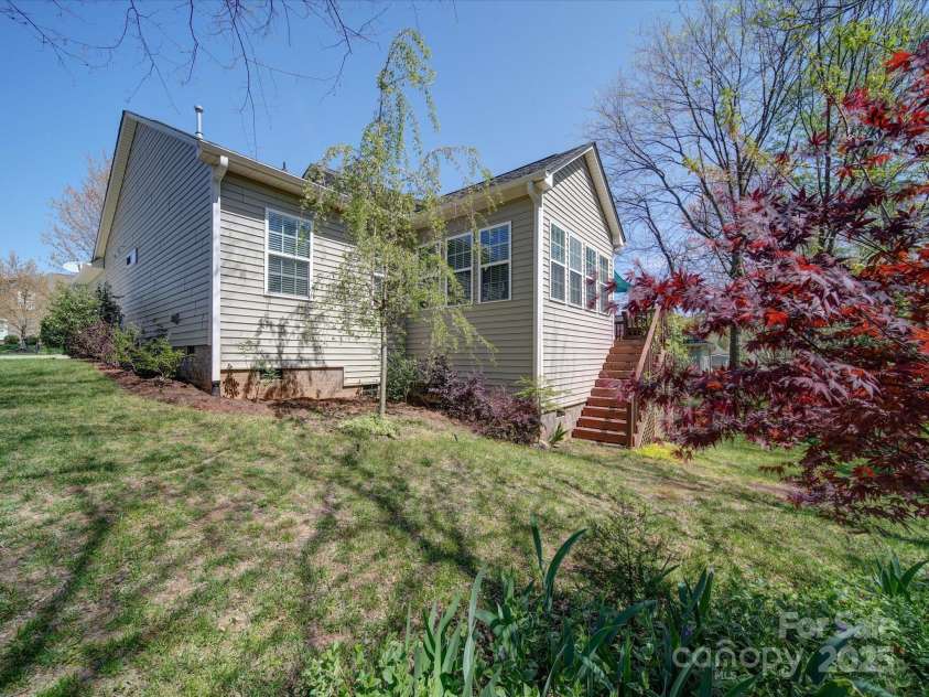 7524 Common Oak Drive, Stanley, NC 28164.  MLS# CAR4241568, YatesRealty ID 4269. 