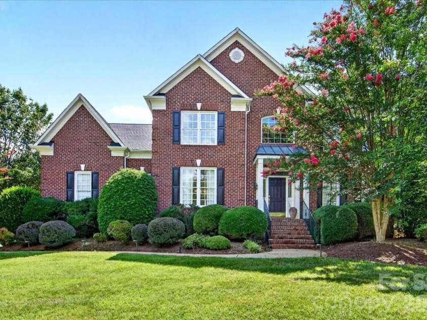 1308 Rockfish Drive, Matthews, NC 28105.  MLS# CAR4403442, YatesRealty ID 42691. 