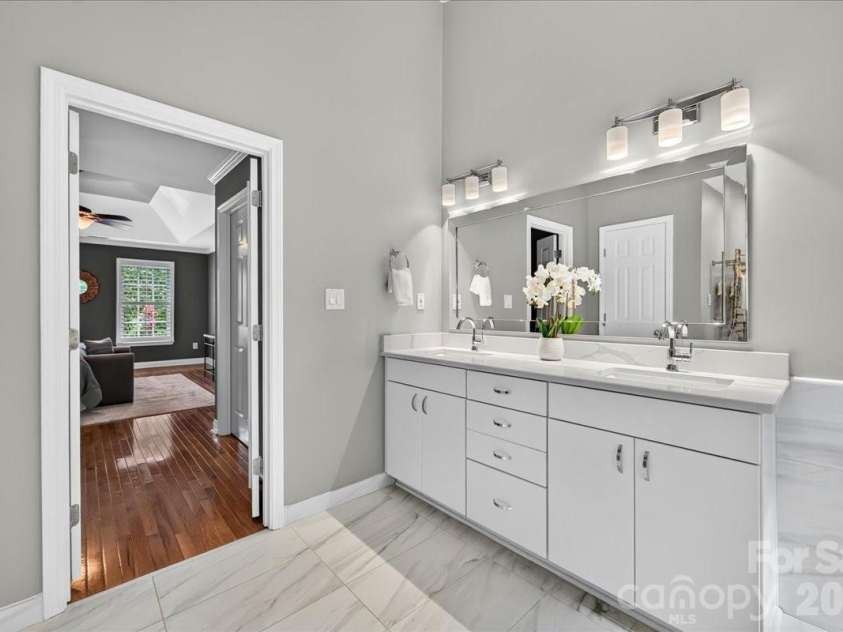 1308 Rockfish Drive, Matthews, NC 28105.  MLS# CAR4403442, YatesRealty ID 42691. 