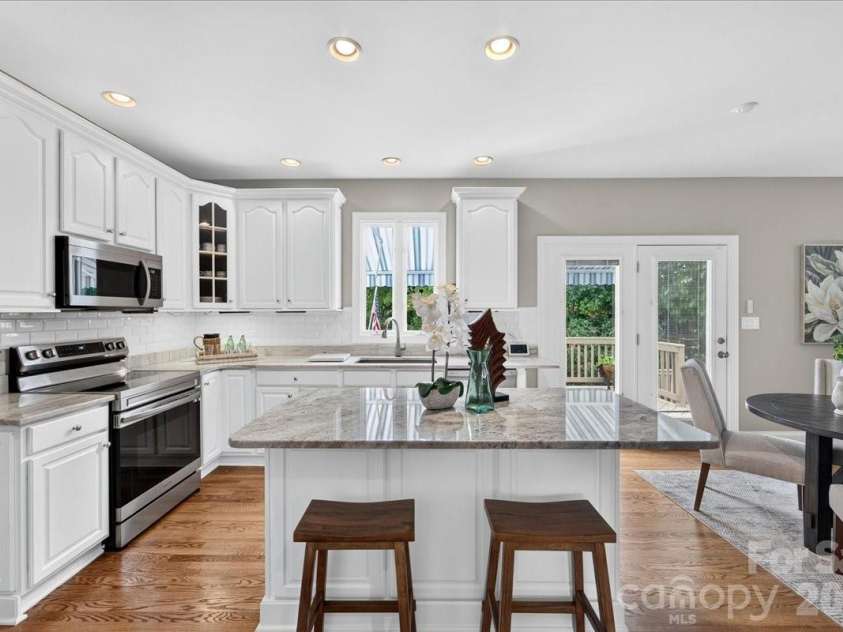 1308 Rockfish Drive, Matthews, NC 28105.  MLS# CAR4403442, YatesRealty ID 42691. Staged