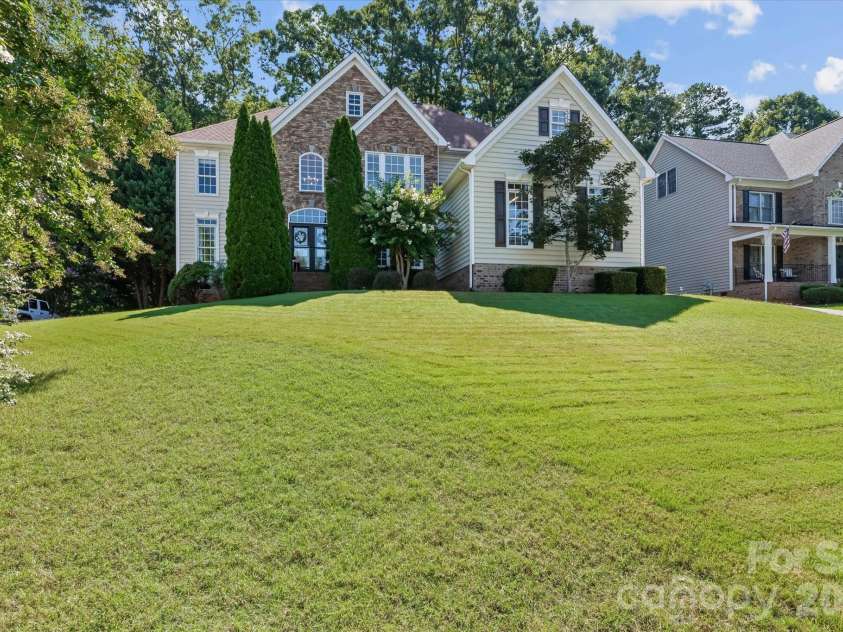 228 Forest Walk Way, Mooresville, NC 28115.  MLS# CAR4408596, YatesRealty ID 42692. 