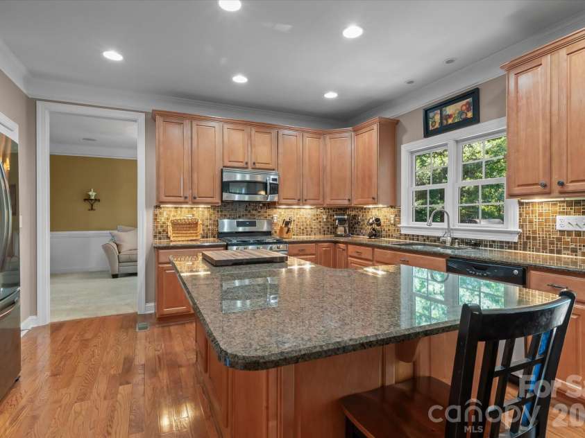 228 Forest Walk Way, Mooresville, NC 28115.  MLS# CAR4408596, YatesRealty ID 42692. 