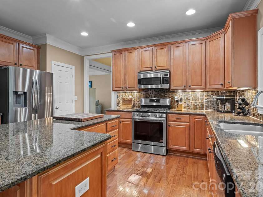 228 Forest Walk Way, Mooresville, NC 28115.  MLS# CAR4408596, YatesRealty ID 42692. 