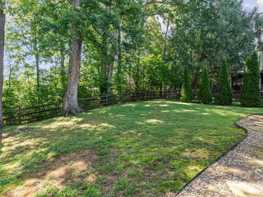 228 Forest Walk Way, Mooresville, NC 28115.  MLS# CAR4408596, YatesRealty ID 42692. 