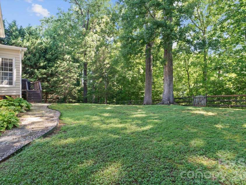 228 Forest Walk Way, Mooresville, NC 28115.  MLS# CAR4408596, YatesRealty ID 42692. 