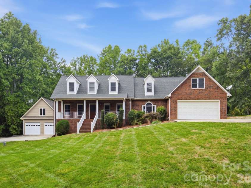 142 Griffin Street, Stanley, NC 28164.  MLS# CAR4411961, YatesRealty ID 42693. 